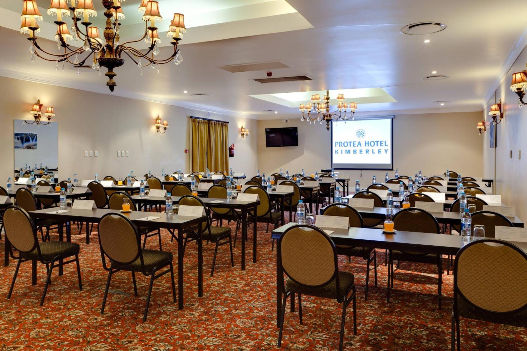 Protea Hotel By Marriott Kimberley Dış mekan fotoğraf